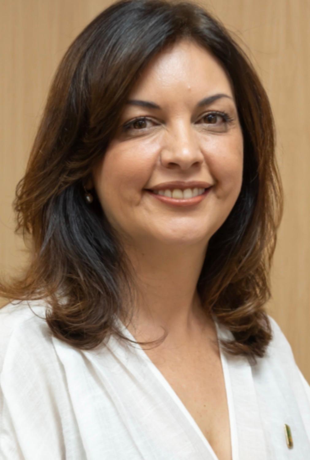 Quem é Cinara Wagner Fredo, cotada para ser a primeira ministra da Defesa