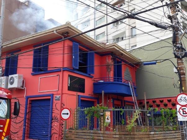 Bar na Cidade Baixa foi atingido por inc&ecirc;ndio nesta quarta-feira