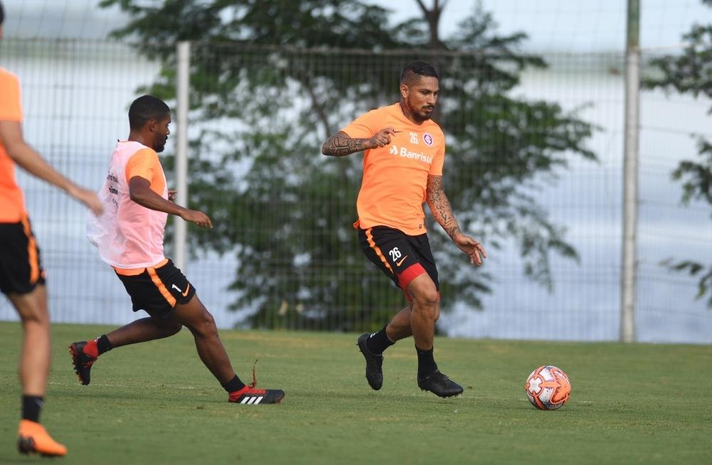 Guerrero j&aacute; treina com o grupo colorado desde fevereiro