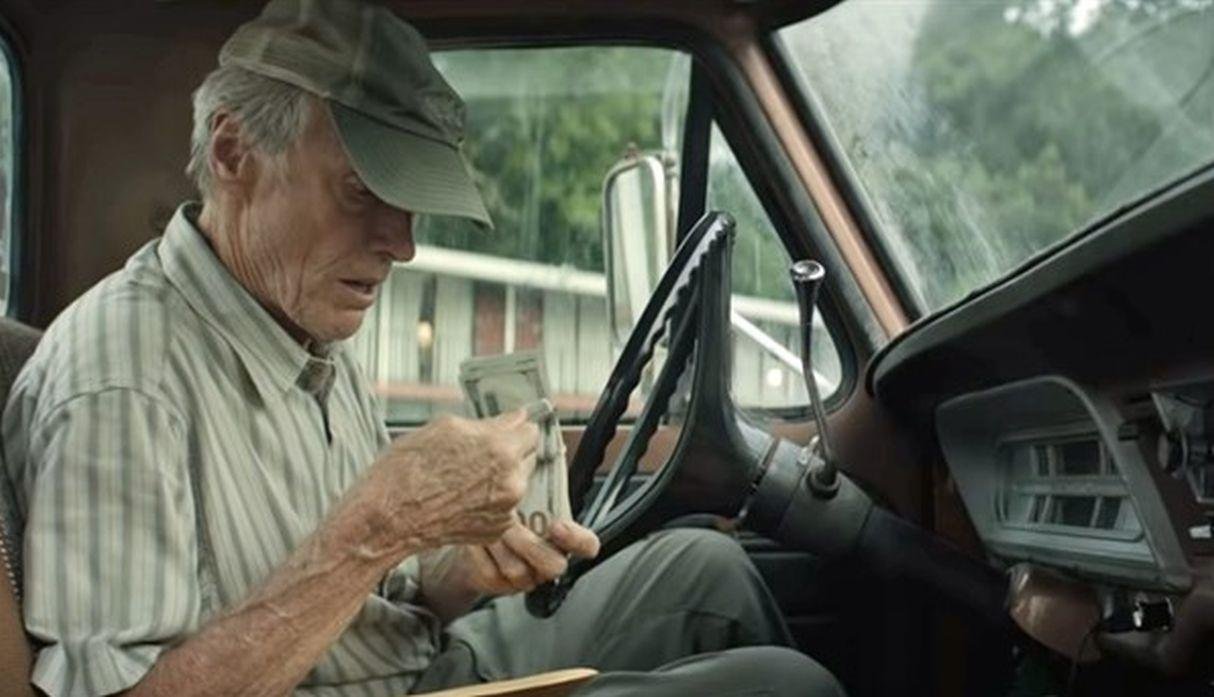 Drama, com suspense e pitadas de humor marca novo trabalho do ator e diretor Clint Eastwood em 'A Mula'