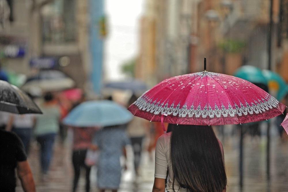 Porto Alegre ter&aacute; chuva e temperaturas ficam amenas nesta sexta