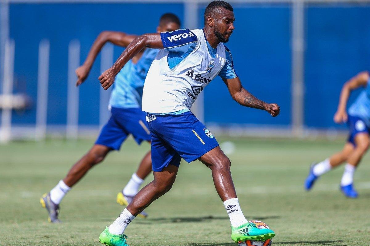 L&eacute;o Gomes deve jogar contra o Brasil de Pelotas