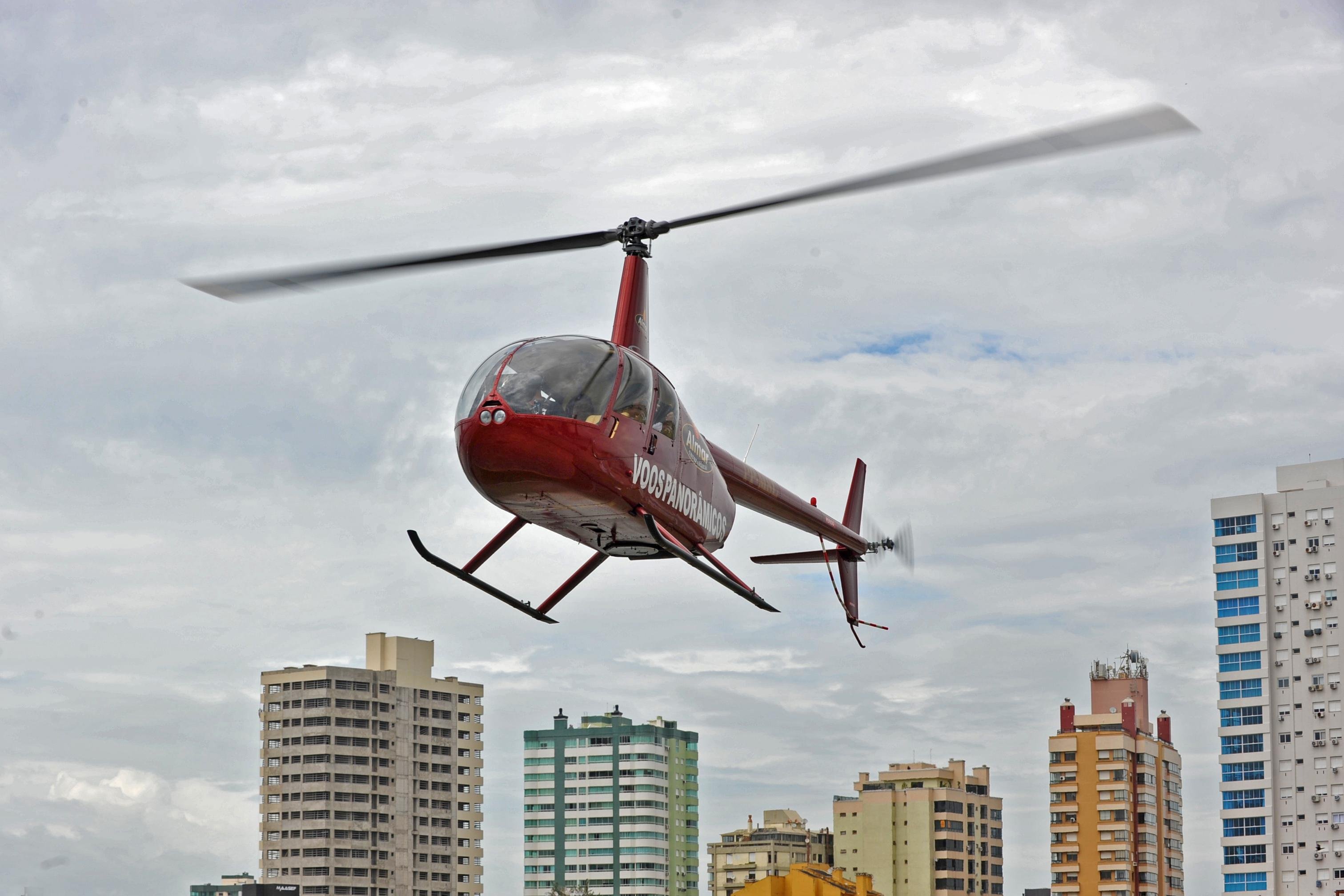 Voo panor&acirc;mico &eacute; atra&ccedil;&atilde;o no Litoral Norte
