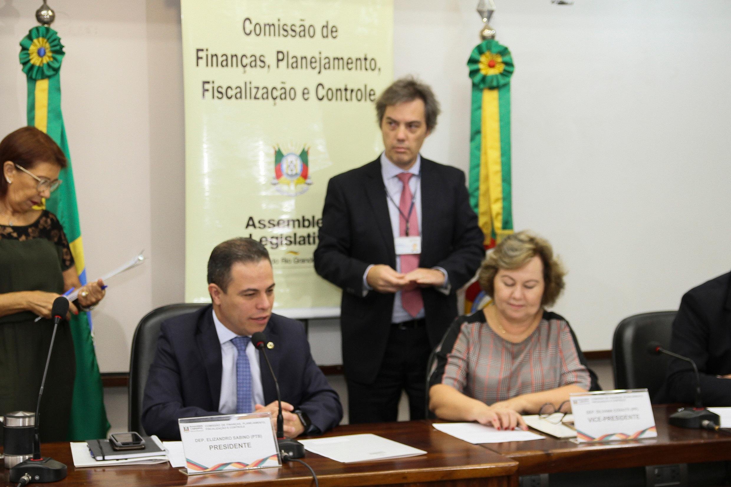 Deputado petebista em primeiro mandato Elizandro Sabino foi eleito por unanimidade presidente do colegiado