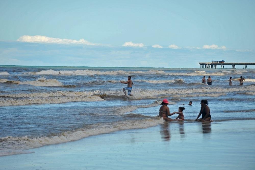 Litoral ga&uacute;cho ter&aacute; tempo quente nesta sexta-feira
