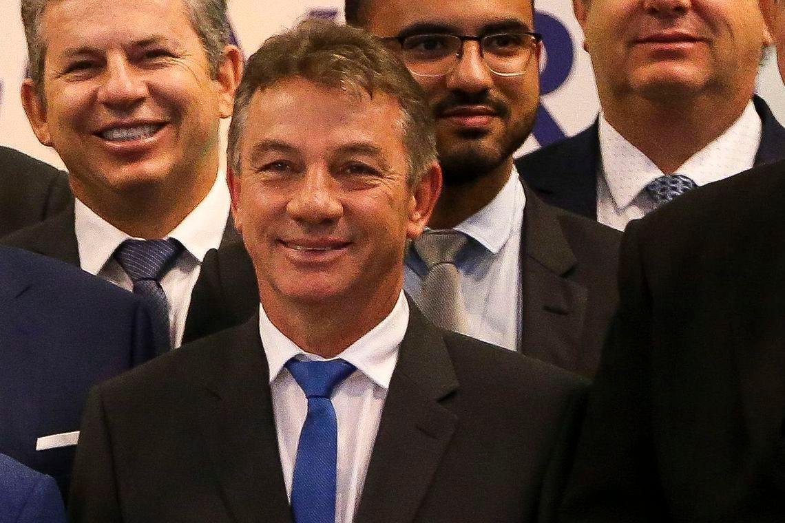 Denarium diz que o estado depende da compra de energia el&eacute;trica do pa&iacute;s vizinho