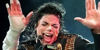 Ao longo de sua carreira, Michael Jackson foi alvo de várias acusações de abuso sexual infantil