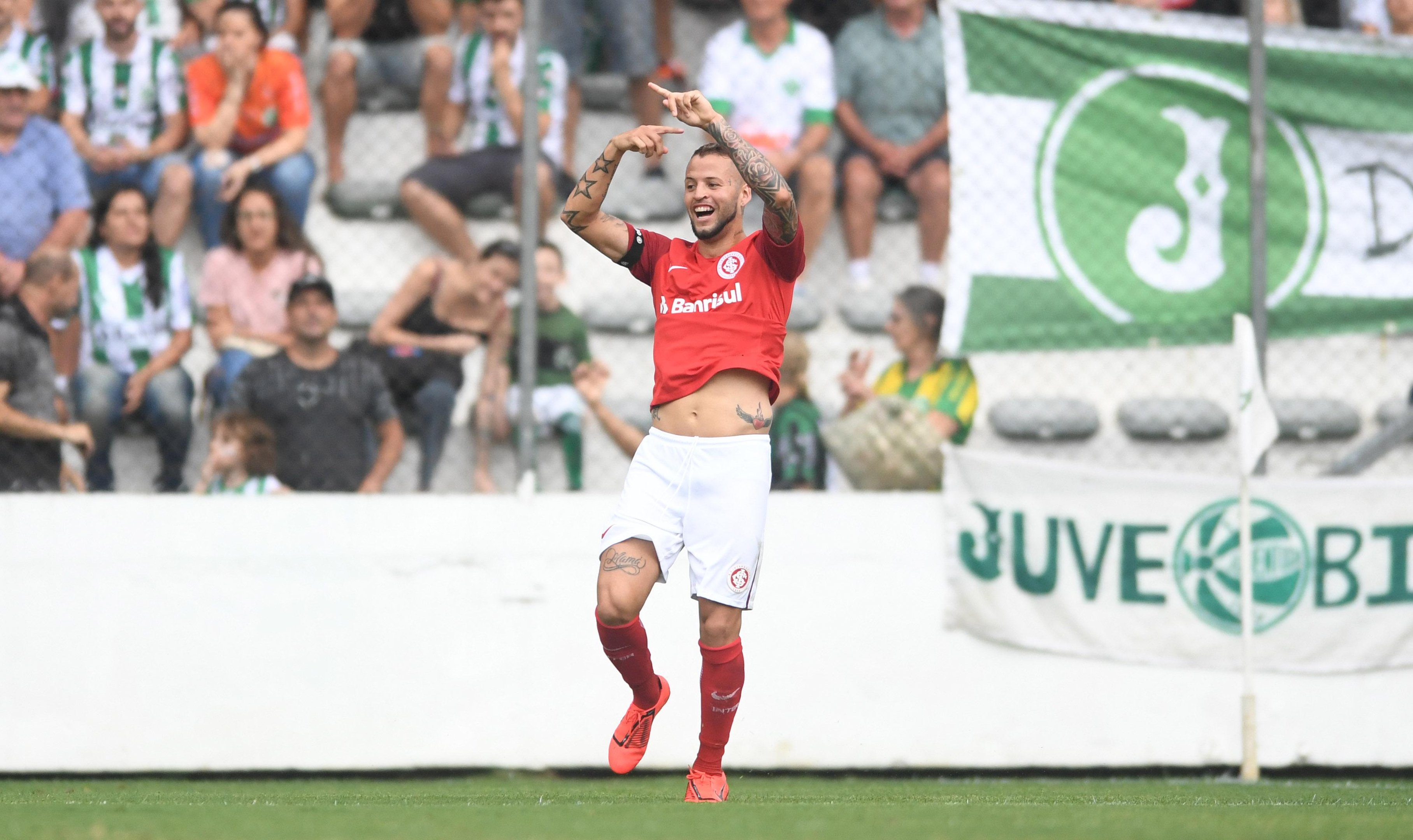 Nico L&oacute;pez ainda pode pegar quatro jogos de suspens&atilde;o