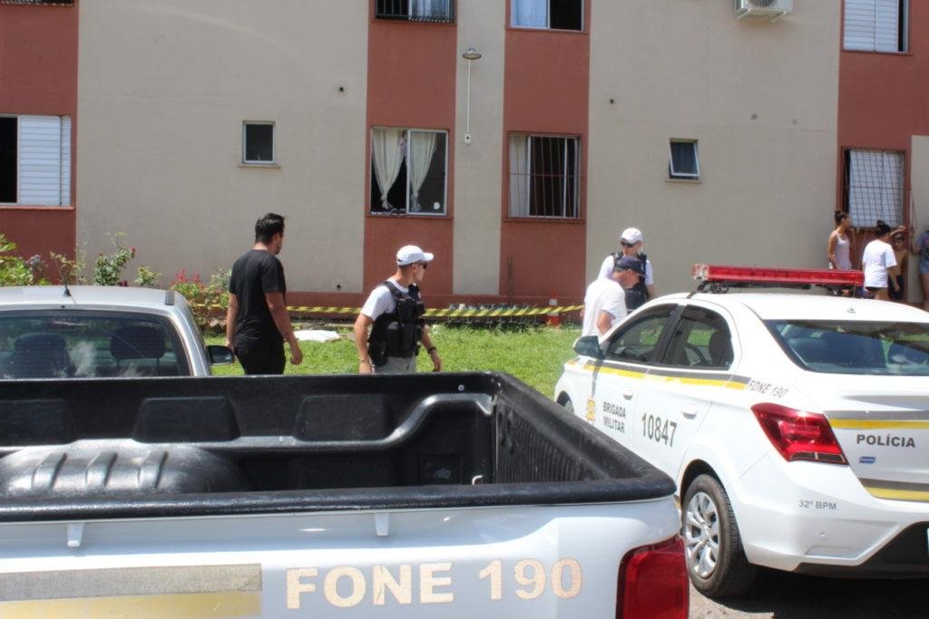 O s&iacute;ndico do Residencial Ferrabraz encontrou o feto de 20 cent&iacute;metros