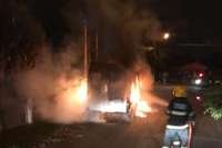 Fiat Ducato foi incendiada durante a madrugada em Alvorada