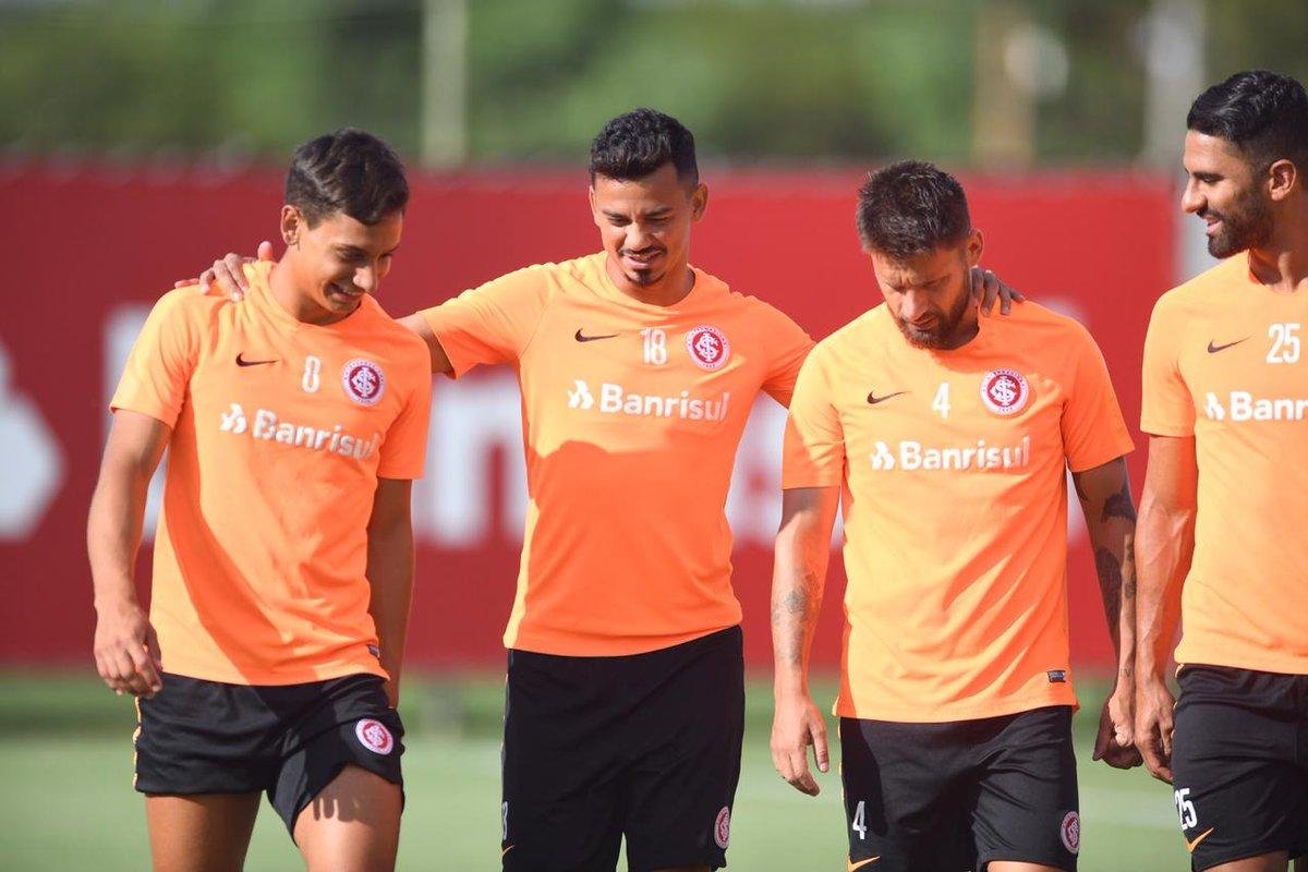 Sarrafiore destacou ajuda dos atletas mais velhos do elenco do Inter
