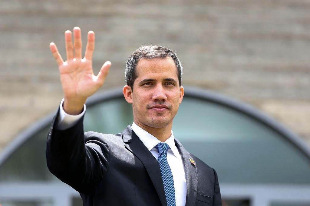 Juan Guaid&oacute;, l&iacute;der da oposi&ccedil;&atilde;o, convoca manifesta&ccedil;&atilde;o por causa de apag&otilde;es na Venezuela