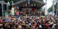 Bloco Cordão do Boitatá anima foliões em um show na Praça XV, no centro da cidade do Rio de Janeiro
