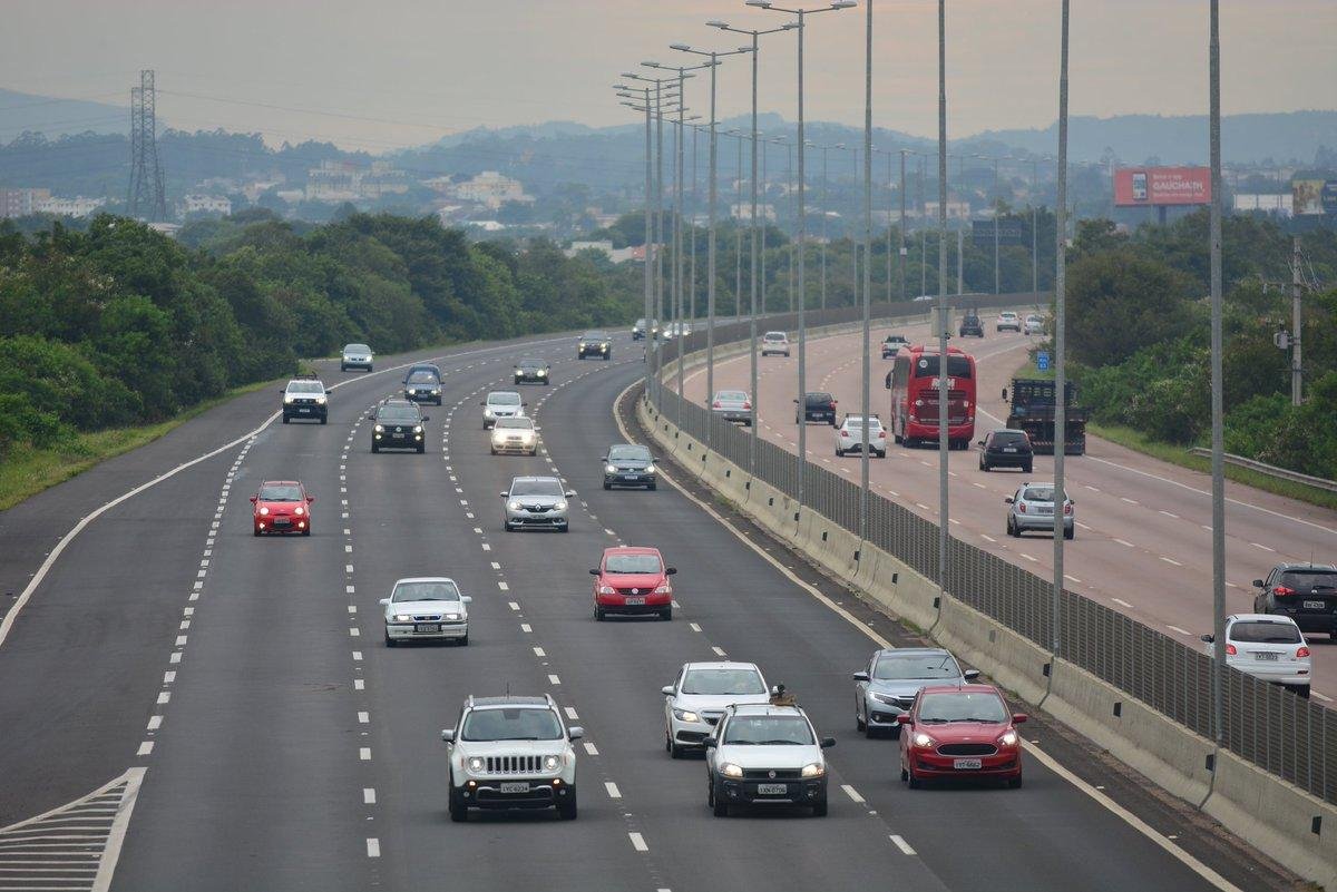 Movimento seguiu intenso durante a manh&atilde; na freeway