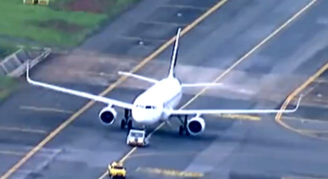 Avi&atilde;o da Latam fez pouso for&ccedil;ado no aeroporto de Bras&iacute;lia