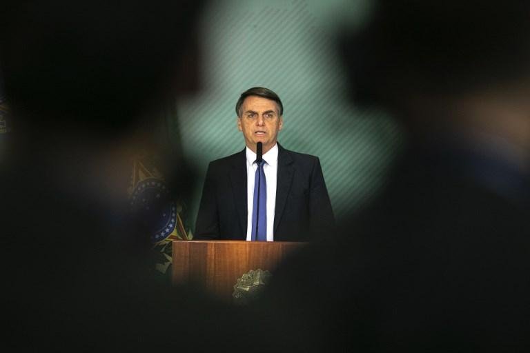 Bolsonaro realizou live no Facebook