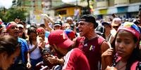Guaidó e Maduro mobilizaram população para novos protestos neste sábado