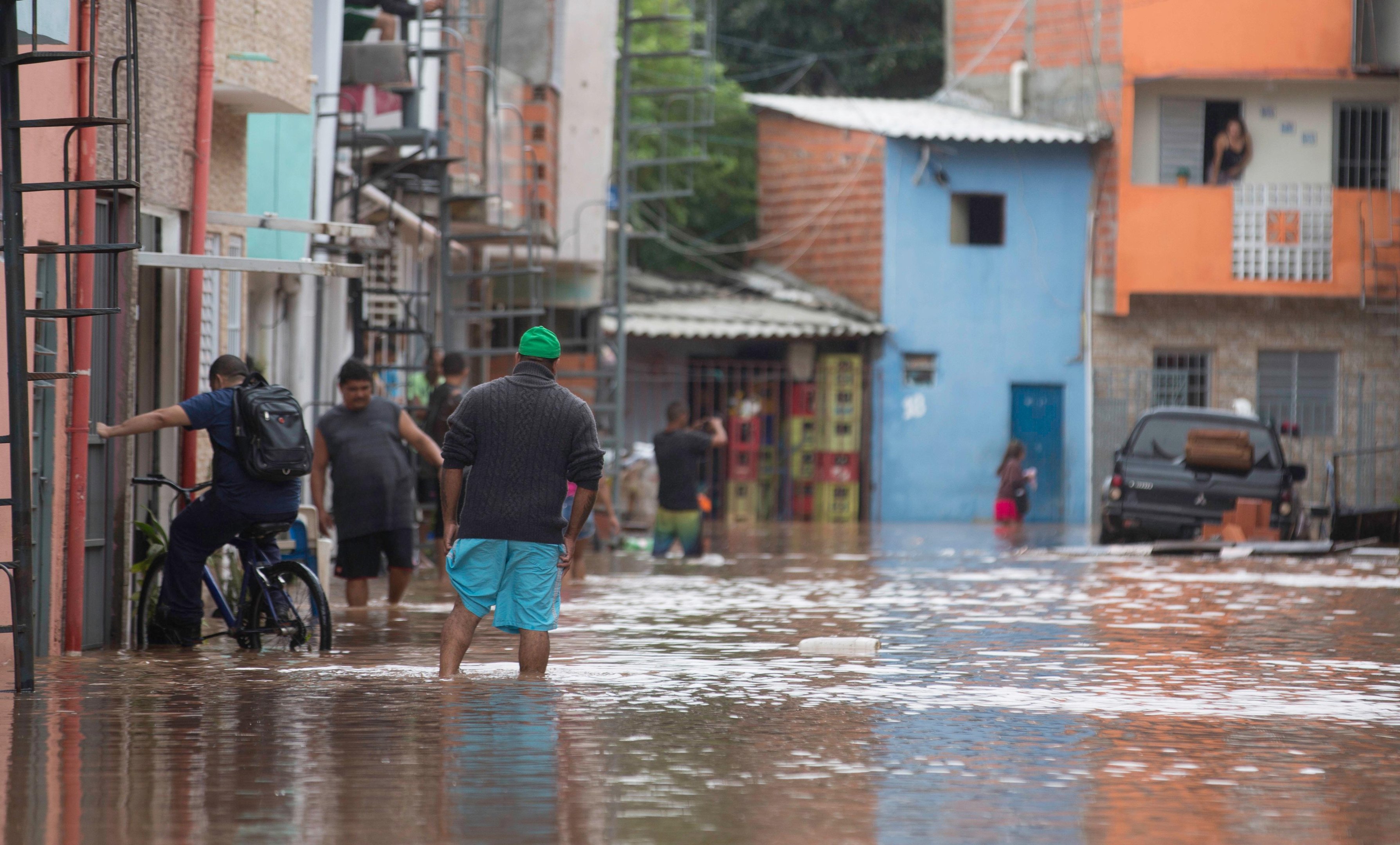 Alagamentos tomaram conta de v&aacute;rias regi&otilde;es de S&atilde;o Paulo
