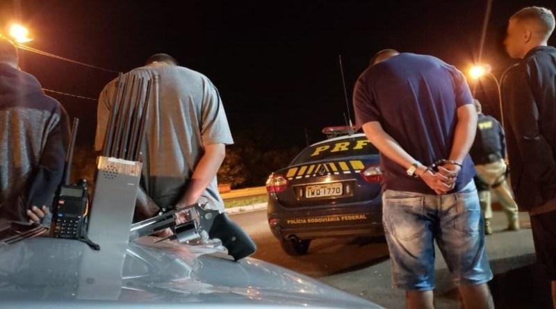 Quatro ladr&otilde;es de carga s&atilde;o presos