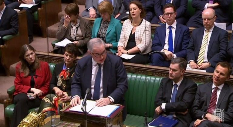 Aconselhamento jur&iacute;dico de Geoffrey Cox era fundamental para Theresa May