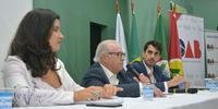 Advogados Marília Longo do Nascimento e Antônio Zanette palestraram sobre a mediação de Ricardo Barbosa Alfonsin