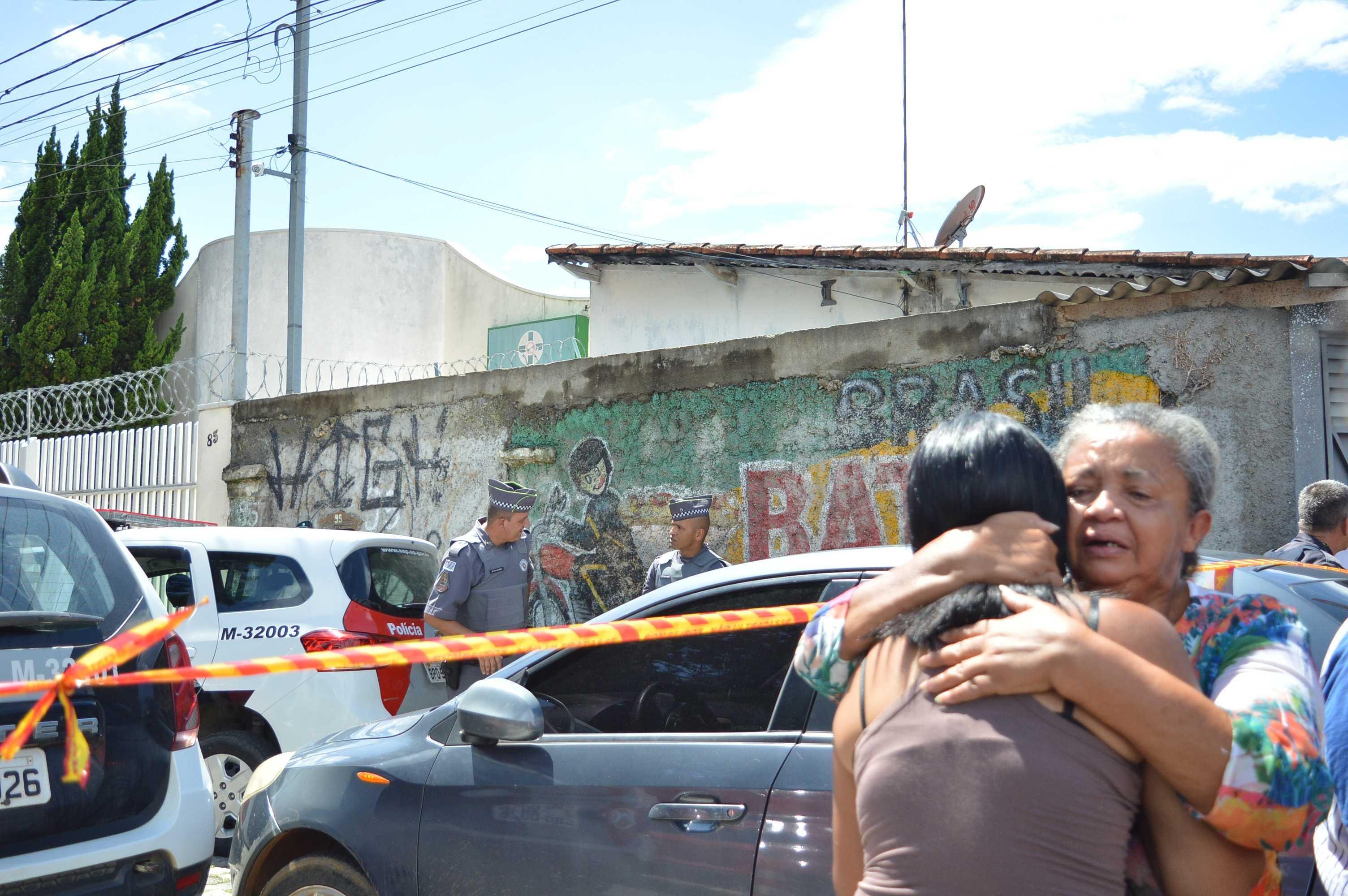 10 pessoas morreram em um tiroteio ocorrido na manh&atilde; desta quarta-feira na Escola Estadual Raul Brasil, em Suzano