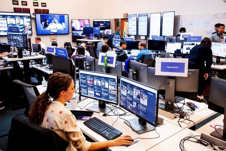 A empresa, que tem mais de 2 bilh&otilde;es de usu&aacute;rios, reconheceu a instabilidade depois que muitas pessoas alertaram no Twitter que n&atilde;o conseguiam acessar o Facebook ou que as fun&ccedil;&otilde;es da rede social eram limitadas