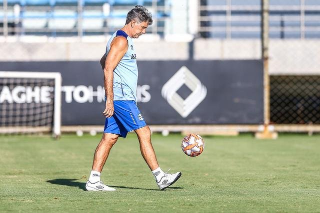 Renato comandar&aacute; um treino nesta sexta-feira antes do Gre-Nal