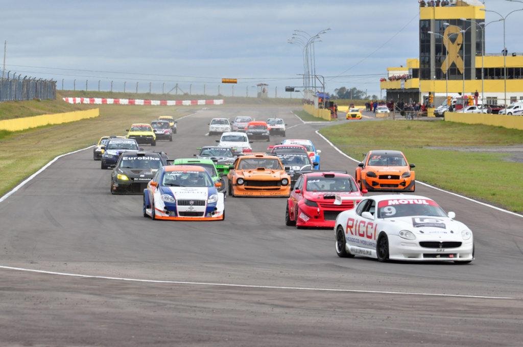 Super Turismo deve reunir 27 carros para as Duas Horas de Santa Cruz do Sul