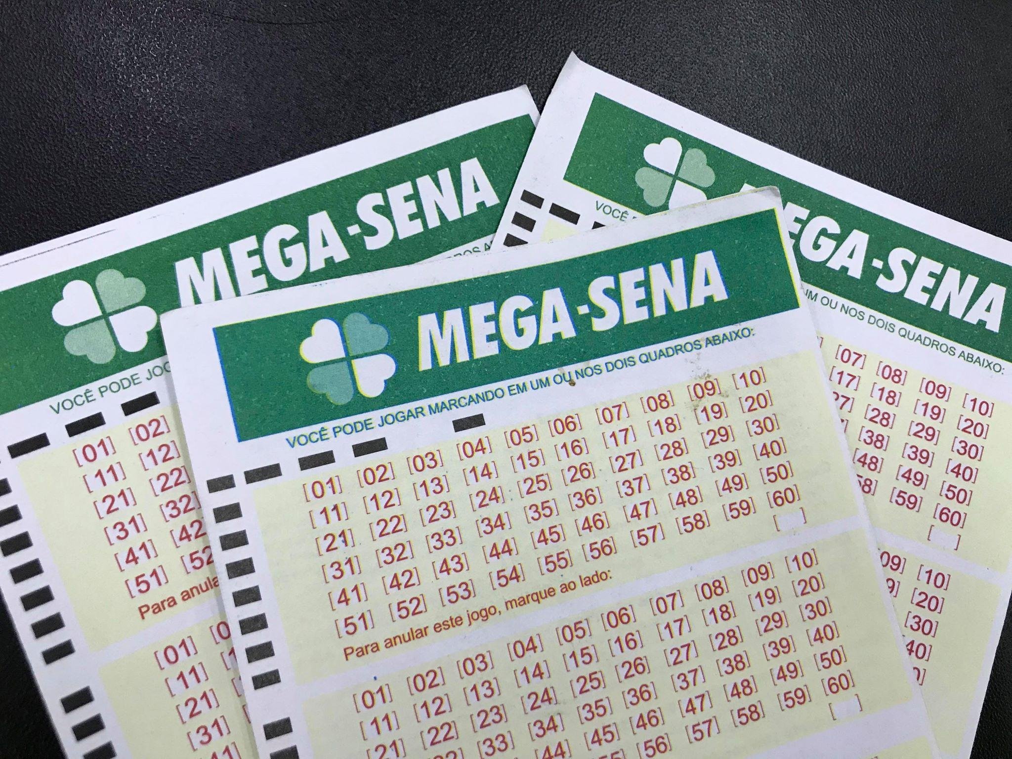 Na quina, 51 apostas foram vencedoras e cada uma receber&aacute; a quantia de R$ 43.294,26
