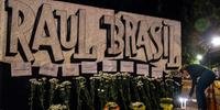 Escola Professor Raul Brasil foi palco de um massacre na última quarta-feira