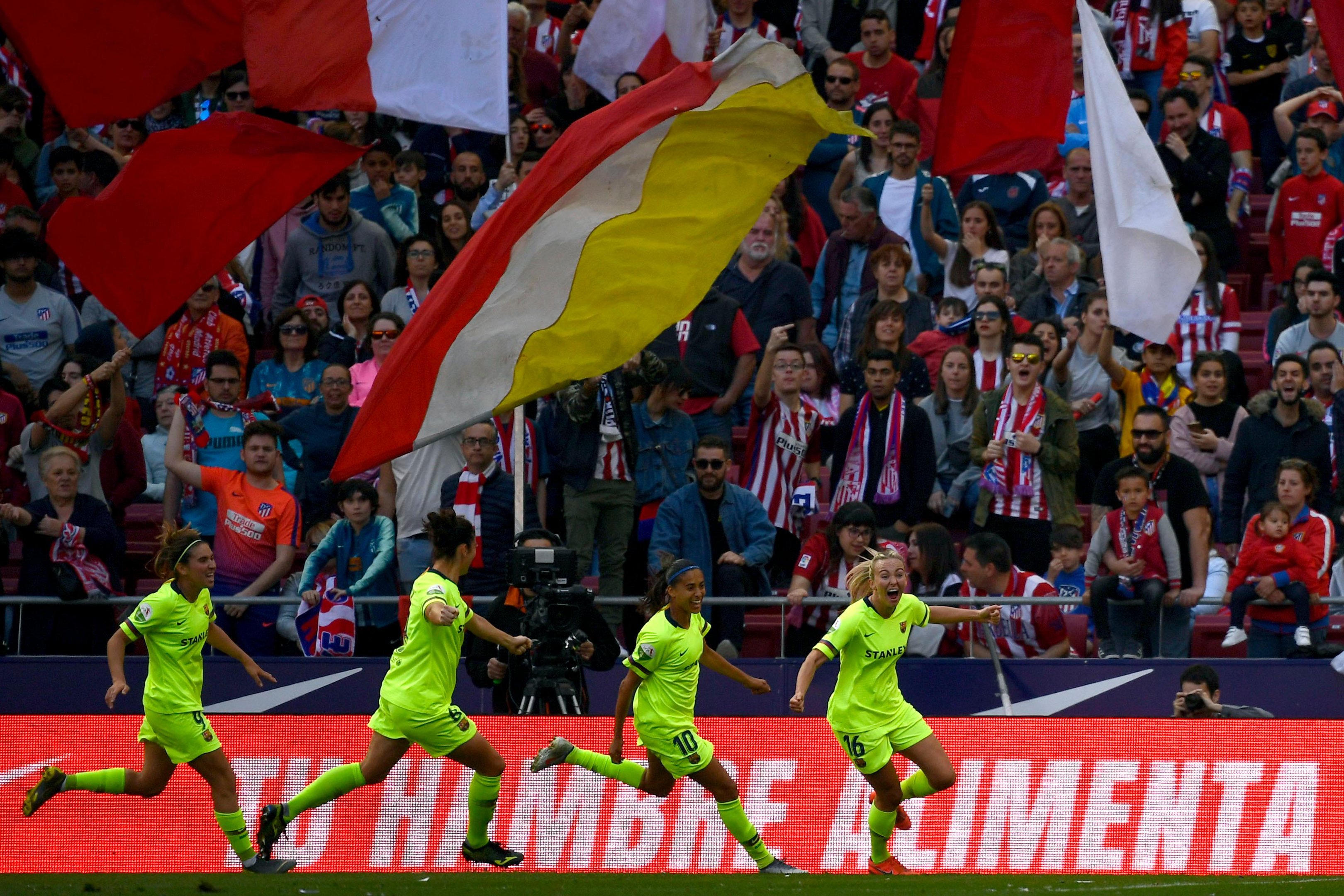Toni Duggan marcou um dos gols para o Barcelona