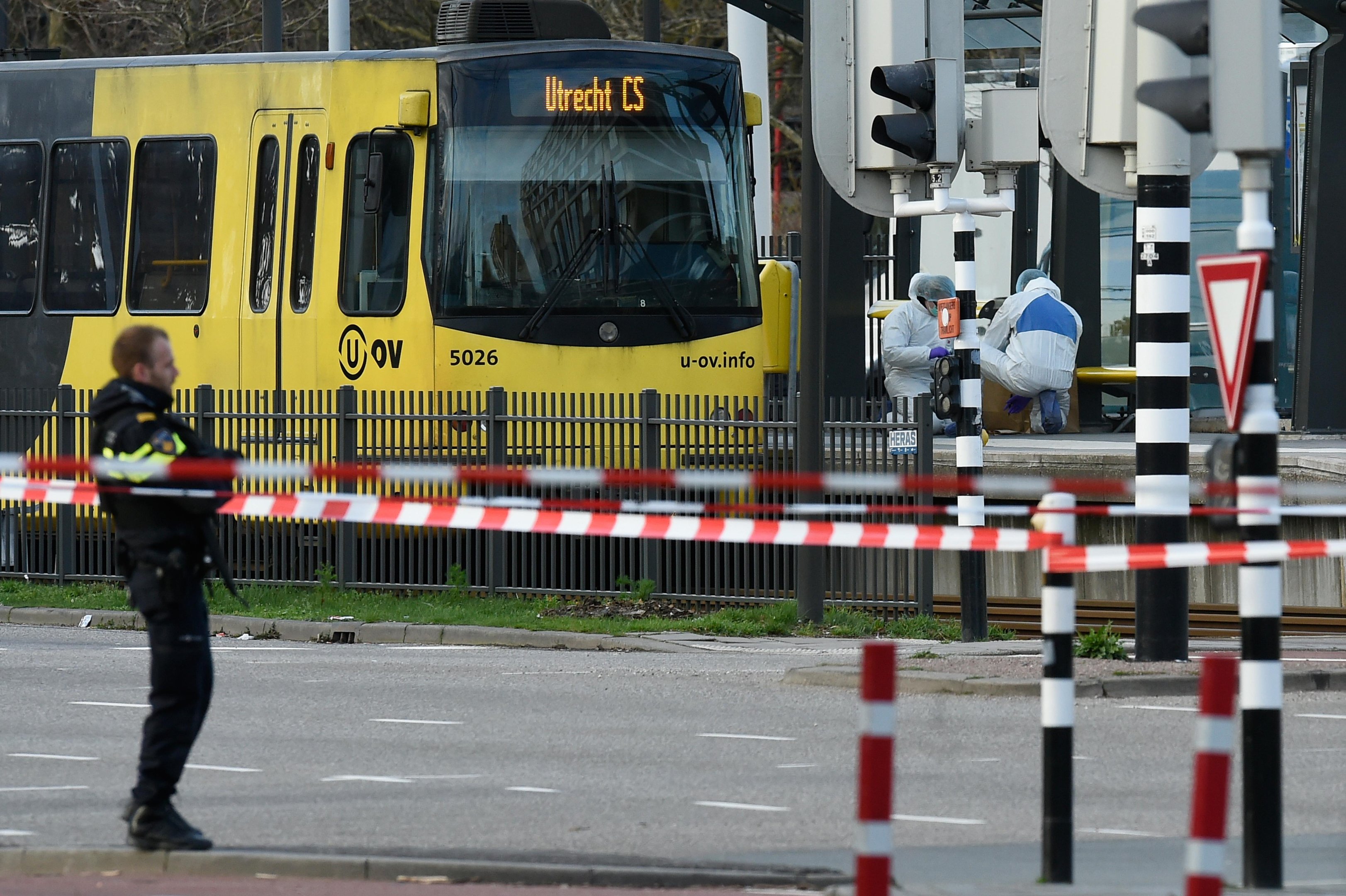Pol&iacute;cia holandesa prende suspeito de ataque em Utrecht