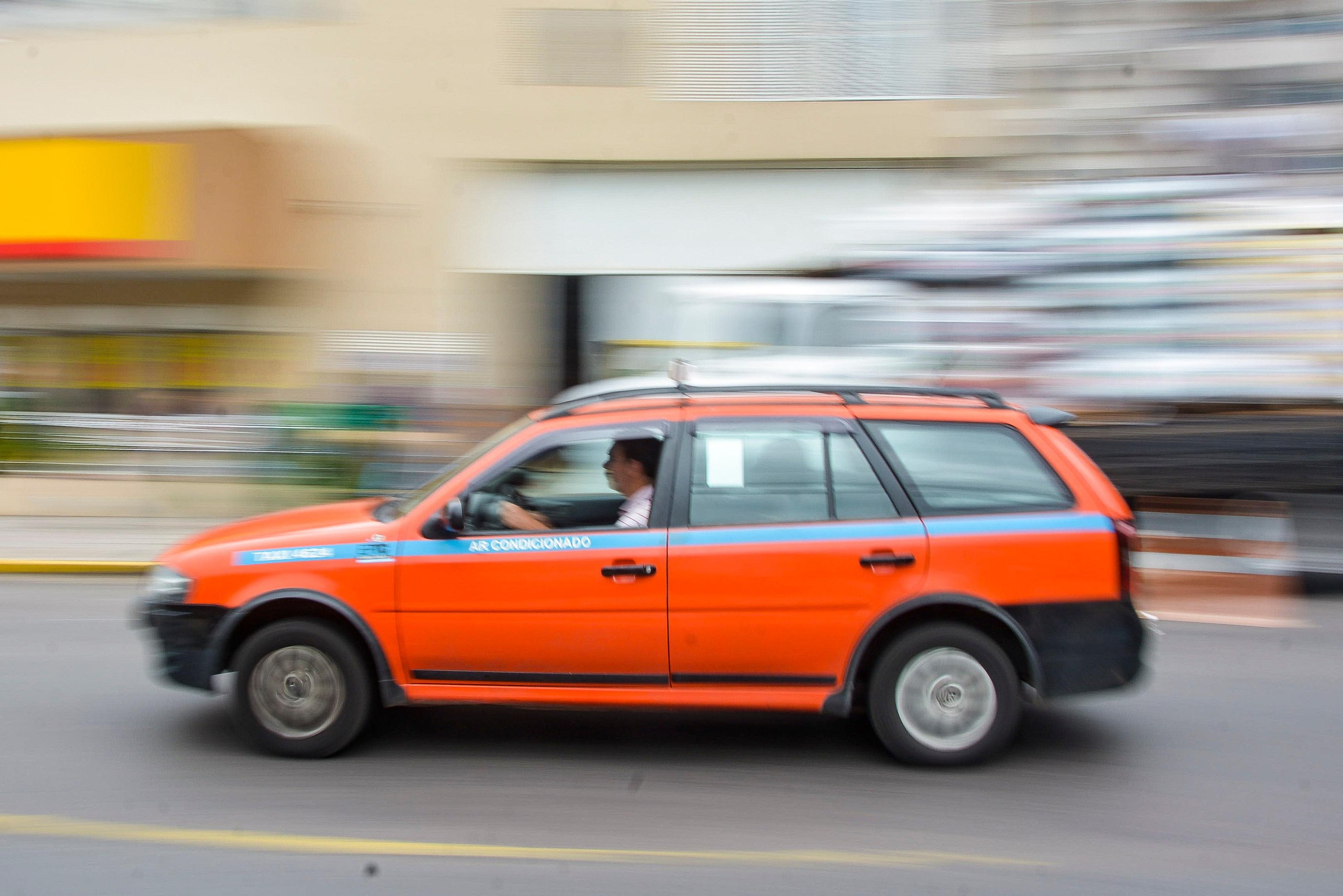 No per&iacute;odo de um ano, a EPTC pretende realizar&nbsp;avalia&ccedil;&otilde;es para verifica&ccedil;&atilde;o da efic&aacute;cia&nbsp;do equipamento nos t&aacute;xis