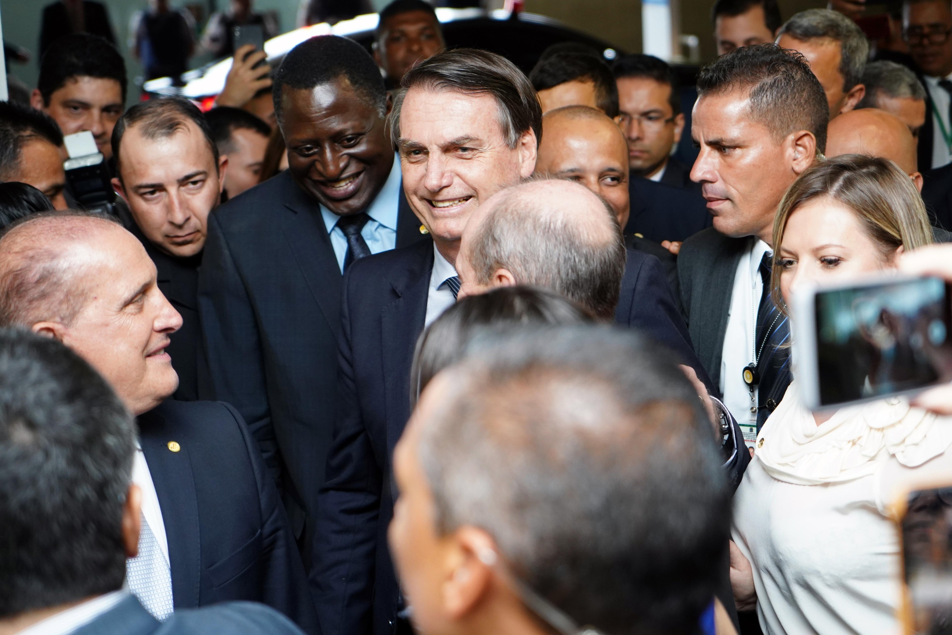 Bolsonaro foi pessoalmente ao Congresso entregar o projeto