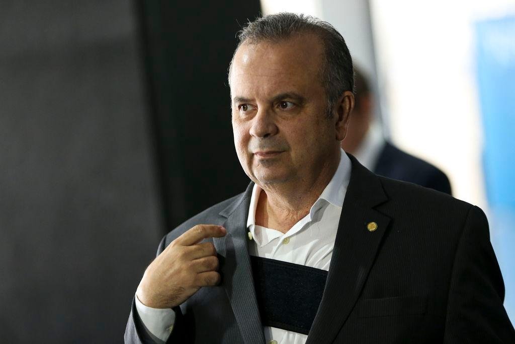 Rog&eacute;rio Marinho segue conversas com integrantes da CCJ