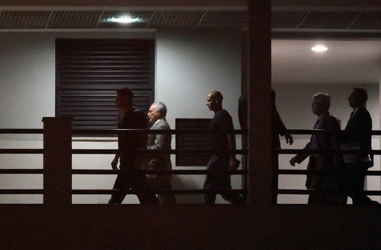 Ex-presidente foi conduzido pela PF ap&oacute;s ser parado no tr&acirc;nsito