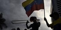 Bolsonaro descarta intervenção militar na Venezuela