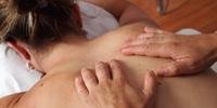 Há diversos tipos de massagem: quick, relaxante, drenagem linfática, entre outras
