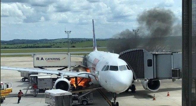 Fogo assustou passageiros em Confins (MG)