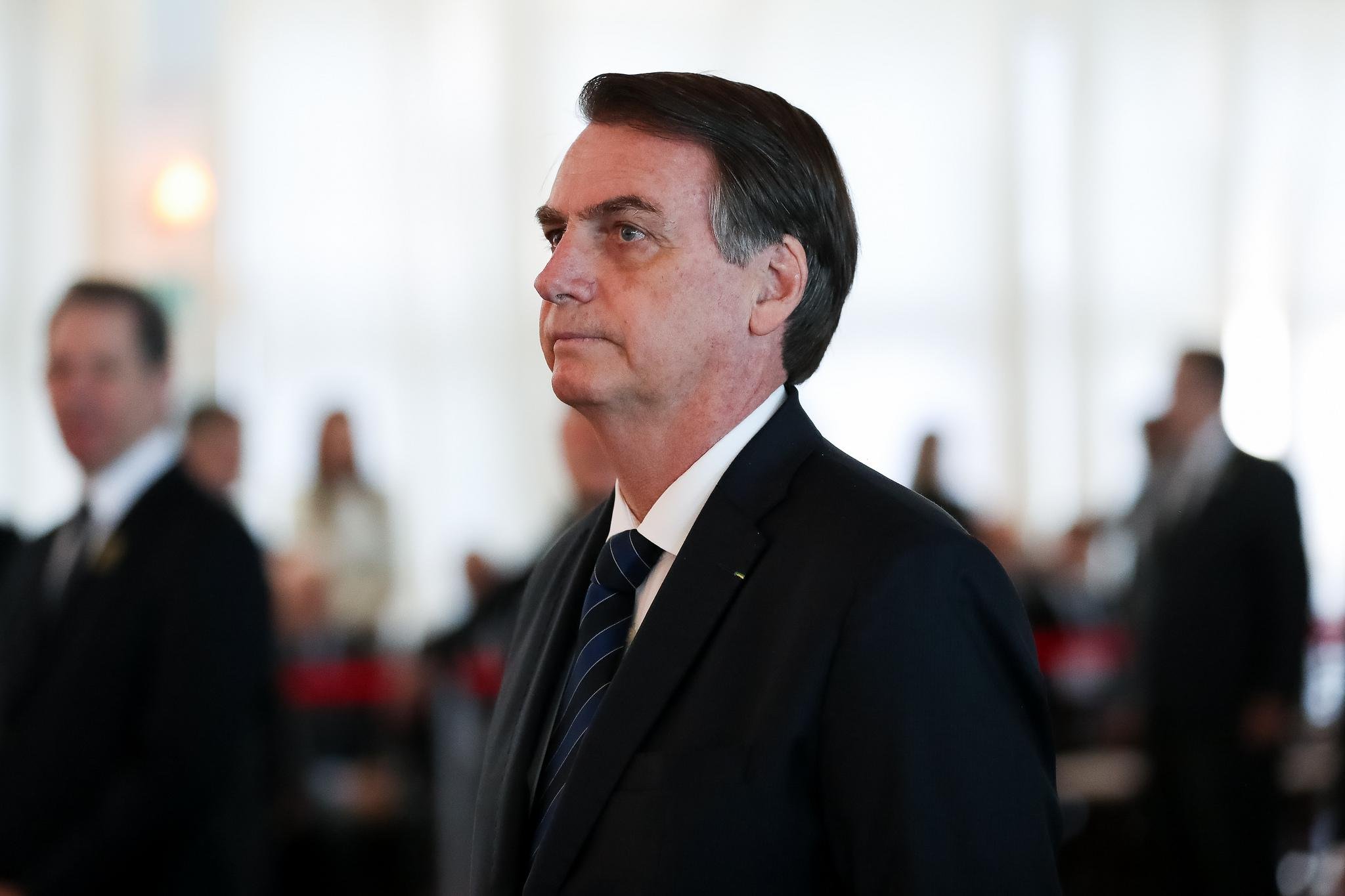 Queixa tamb&eacute;m cita as recentes entrevistas de Bolsonaro, em que o presidente "nega o car&aacute;ter ditatorial do regime e os crimes contra a humanidade cometidos por agentes do Estado".