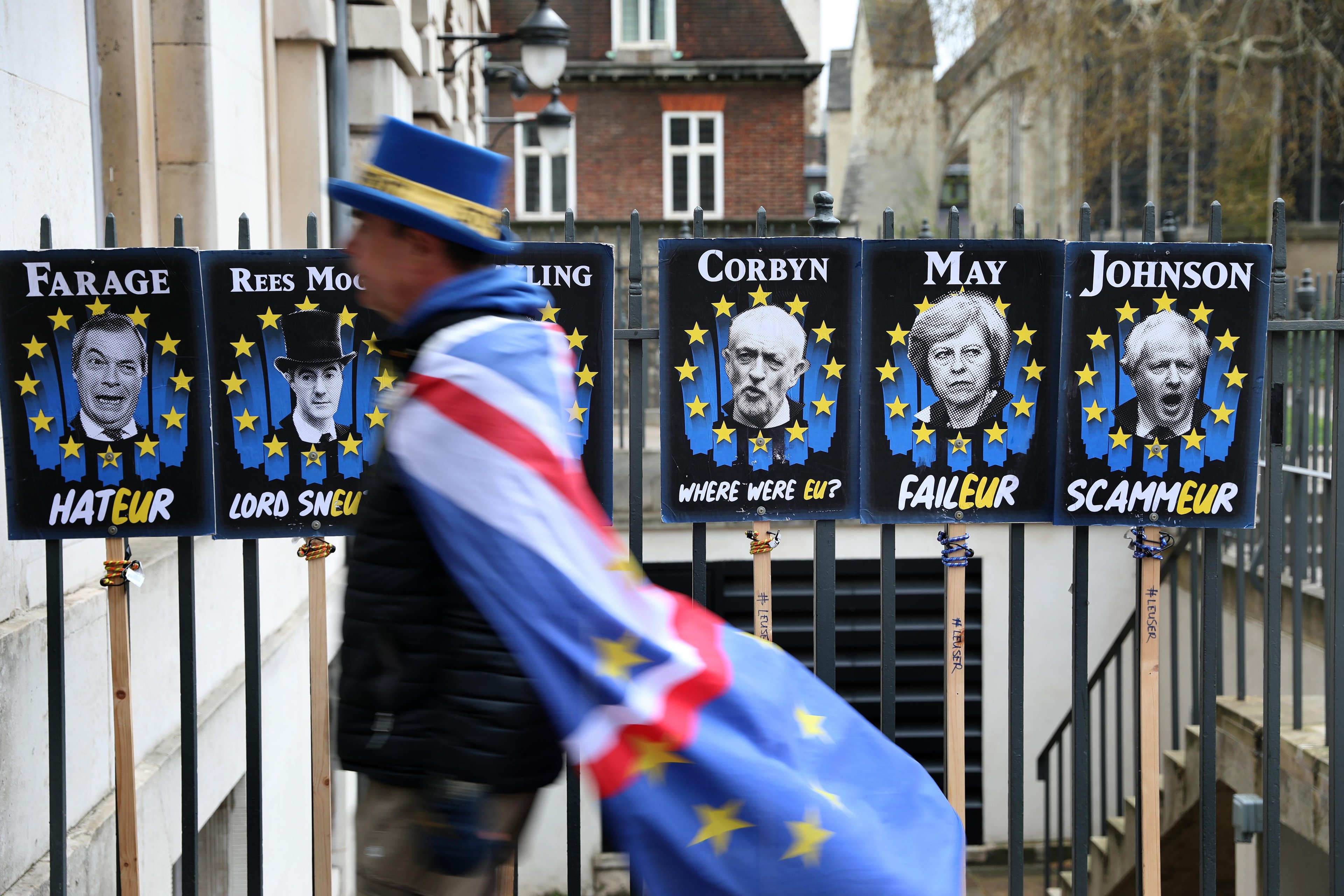 Parlamento brit&acirc;nico rejeitou o texto proposto para o acordo quatro vezes