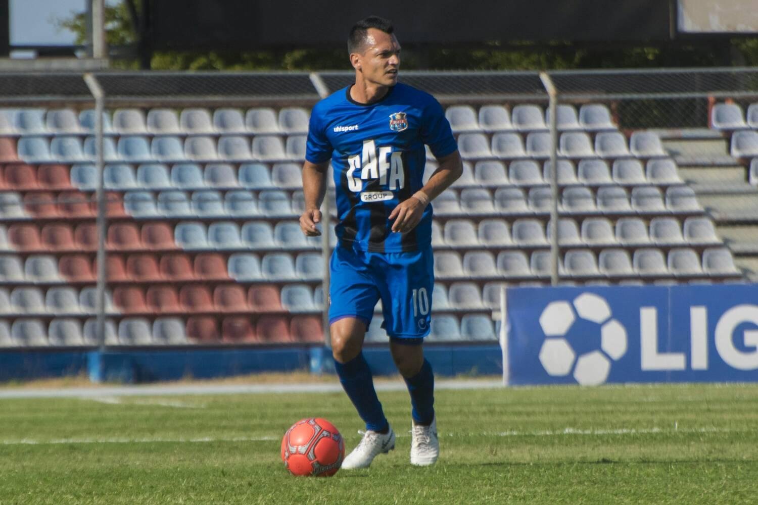 Evelio Hernandez, camisa 10 do Zulia FC, treinando