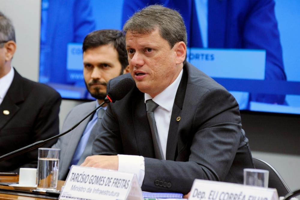 Ministro foi questionado sobre a determina&ccedil;&atilde;o durante audi&ecirc;ncia p&uacute;blica na Comiss&atilde;o de Via&ccedil;&atilde;o e Transportes da C&acirc;mara dos Deputados