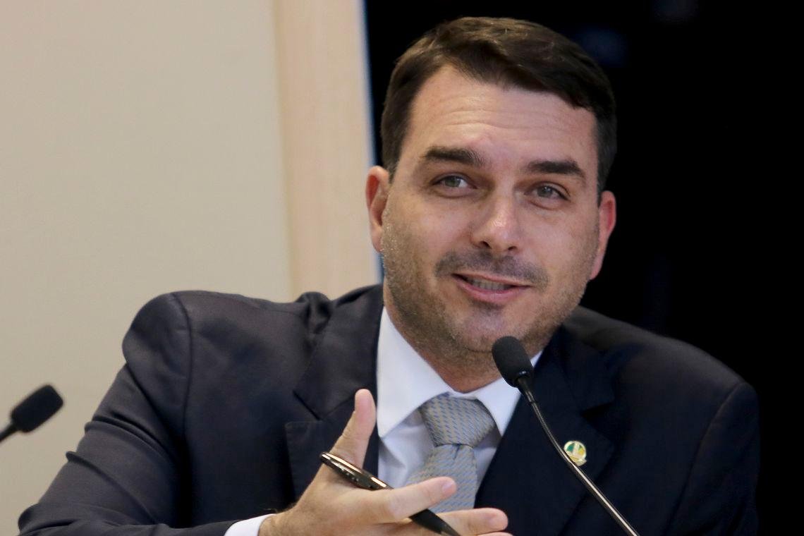 senador Fl&aacute;vio Bolsonaro (PL-RJ)