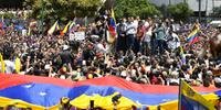 Dois parlamentares foram presos por militares durante um protesto na cidade venezuelana de Maracaibo