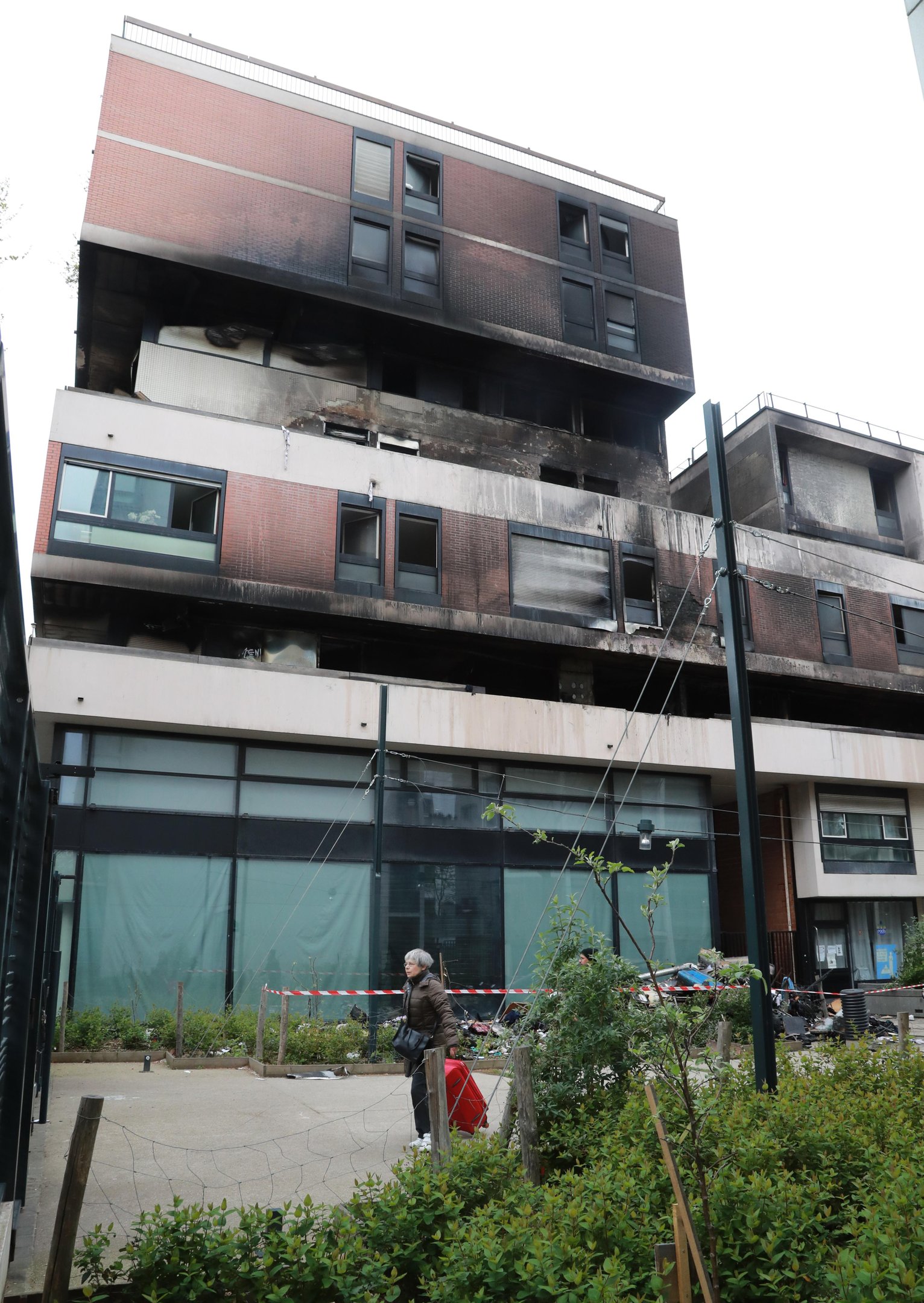 No total, 37 apartamentos do edif&iacute;cio foram interditados pela defesa civil