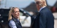 Secretária esteve com Trump na fronteira, poucos dias antes de deixar cargo