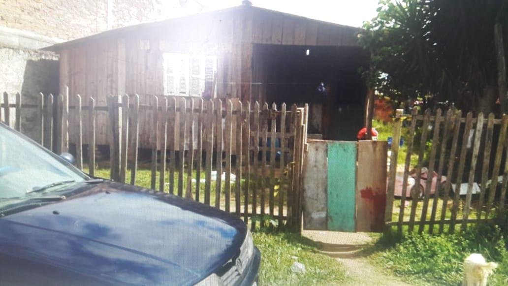 Quatro pessoas de uma mesma fam&iacute;lia foram executadas a tiros