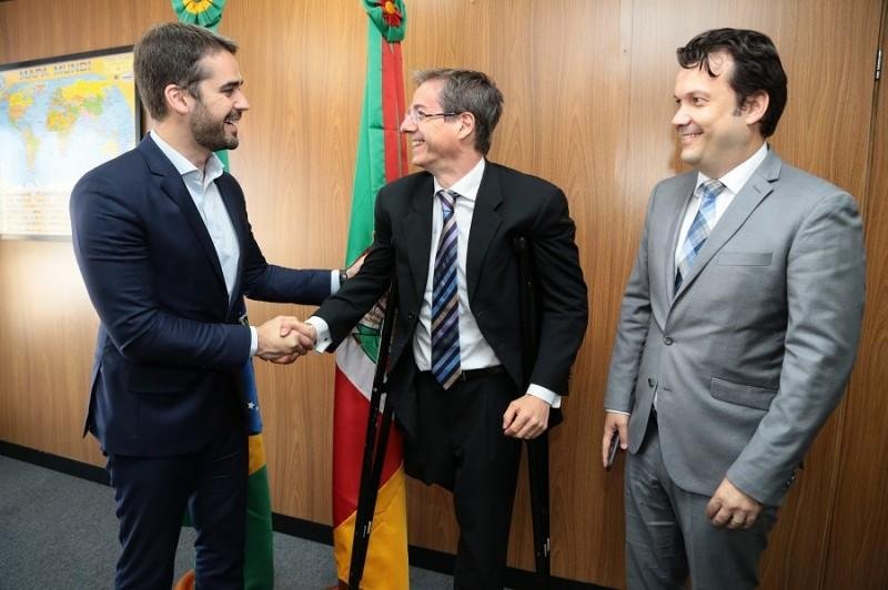 &ldquo;Apostamos na experi&ecirc;ncia dele, tanto no setor p&uacute;blico quanto privado", afirmou Leite